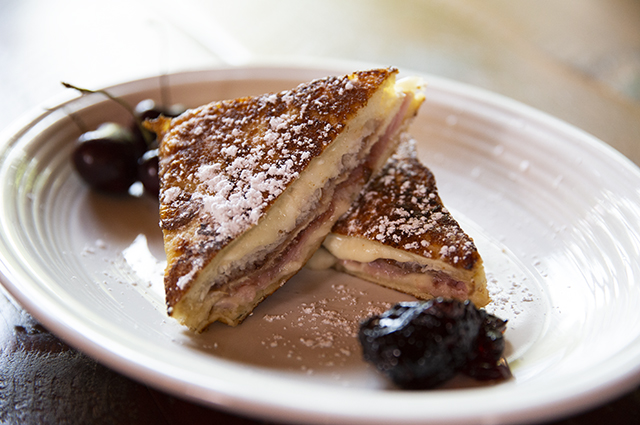 Monte Cristo Sandwiches